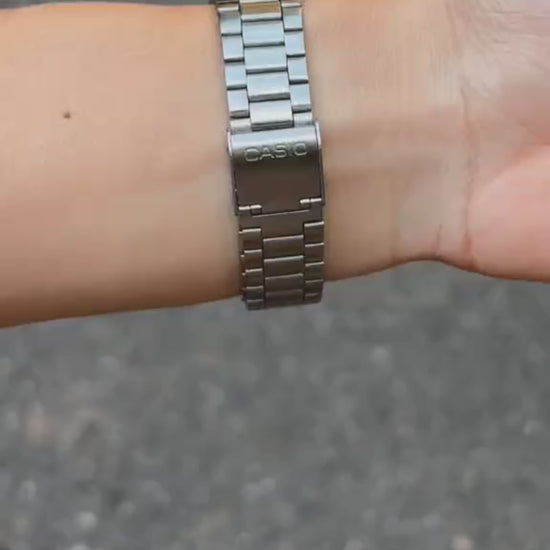 Casio Quartz Watch video